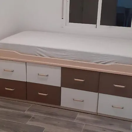 בית נופש Spacious In Near Sea ולנסיה